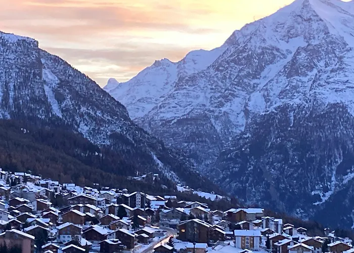 Haus Dorfblick アパート グレヘン